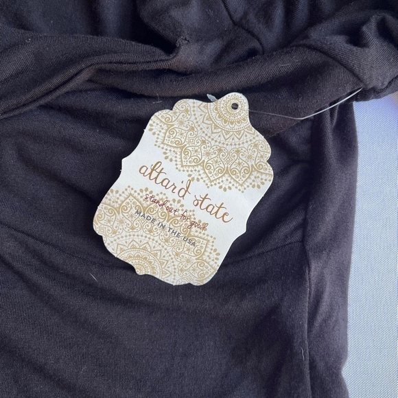 Altar'd States Black Cinched Cropped Ribbed V Neck Long Sleeve NWT Size Large - Picture 6 of 9